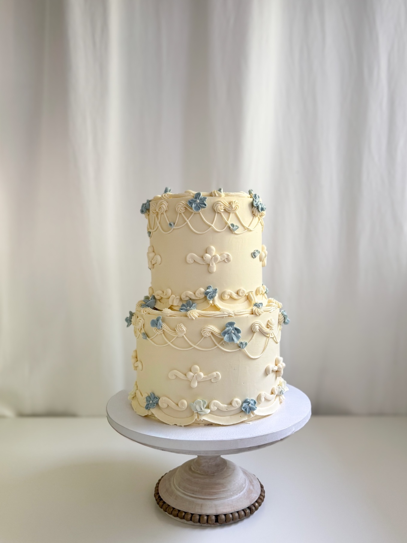 Two Tier Vintage Cake — Shannon's Cake Shop